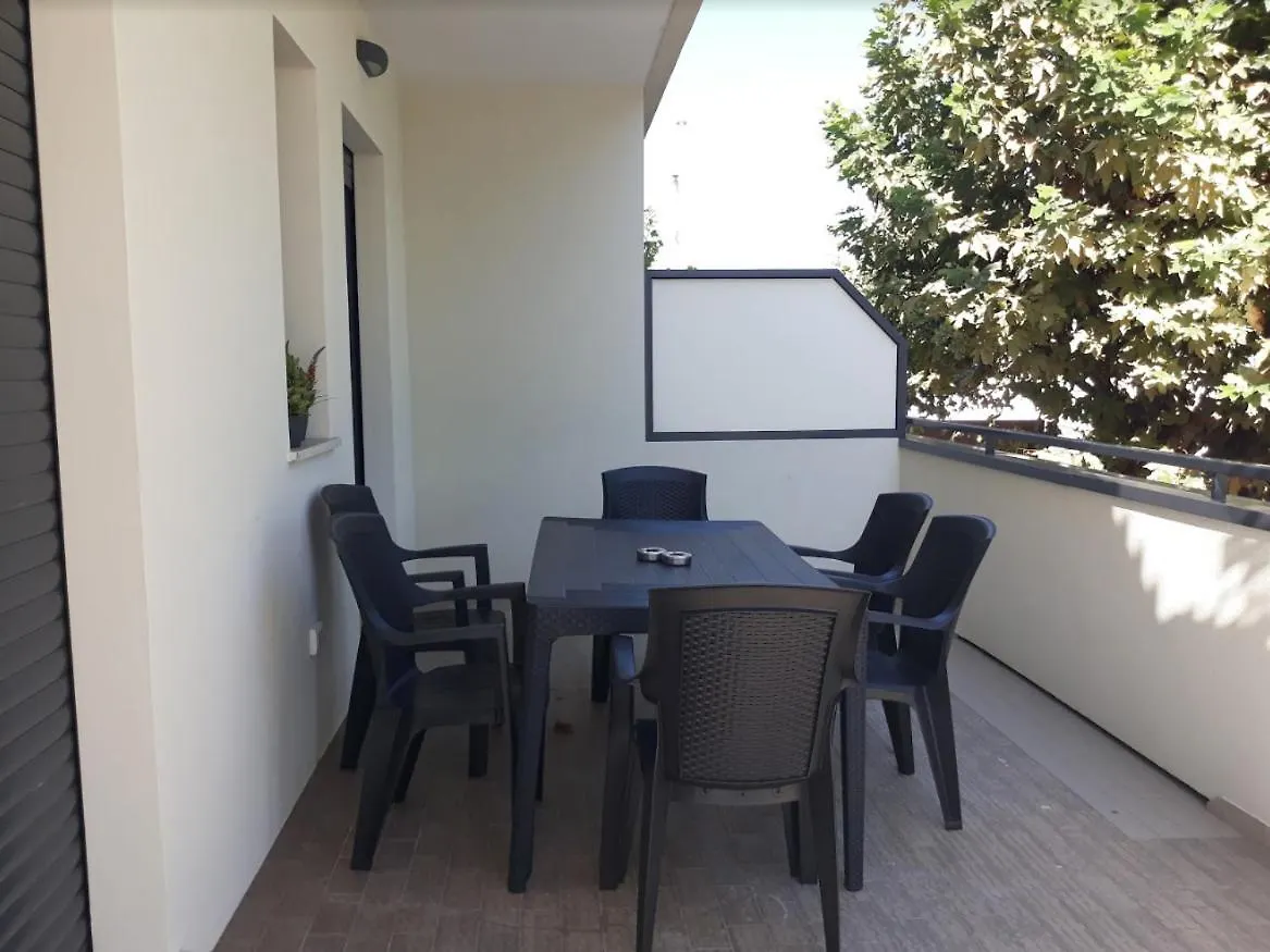Appartamenti Villa Simeoli Riccione 0*,